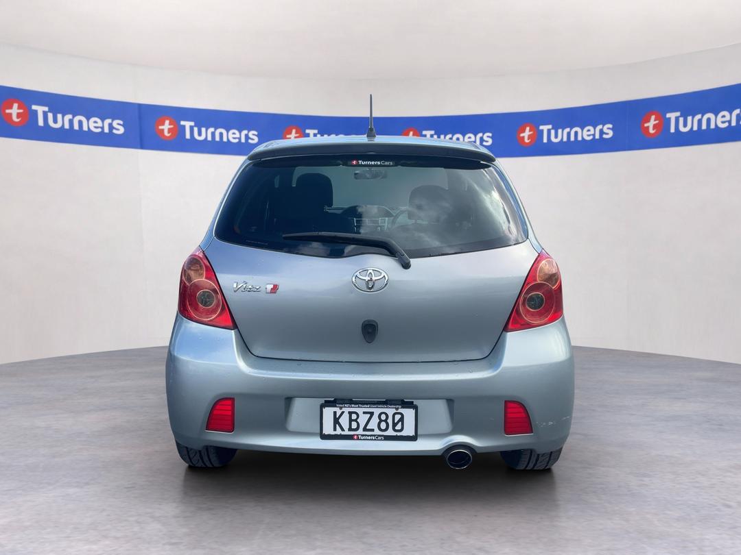 Photo '6' of Toyota Vitz