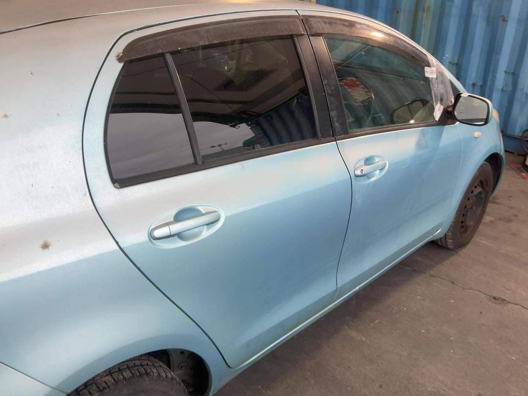 Photo '13' of Toyota Vitz