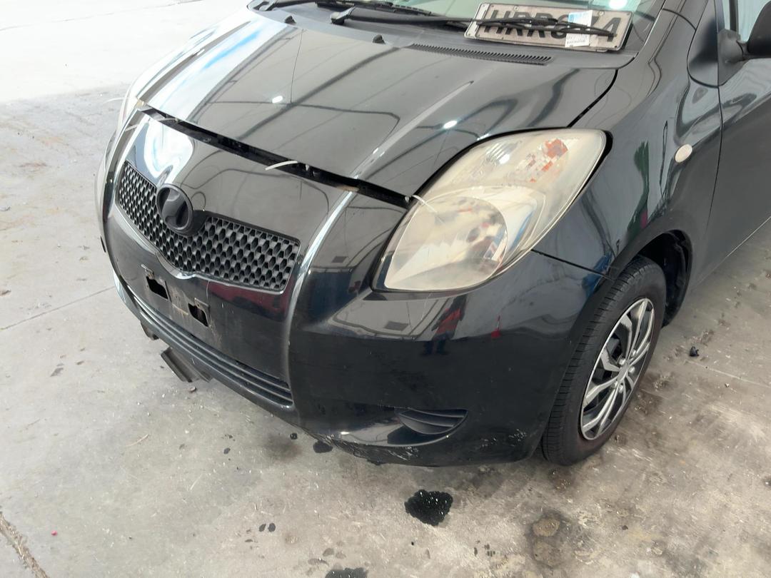 Photo '5' of Toyota Vitz