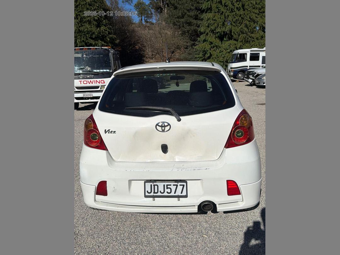 Photo '6' of Toyota Vitz Photo '6' of Toyota Vitz