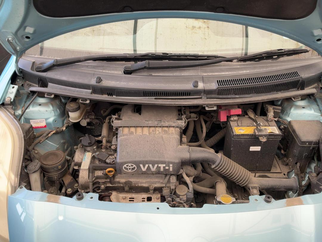 Photo '8' of Toyota Vitz Photo '8' of Toyota Vitz