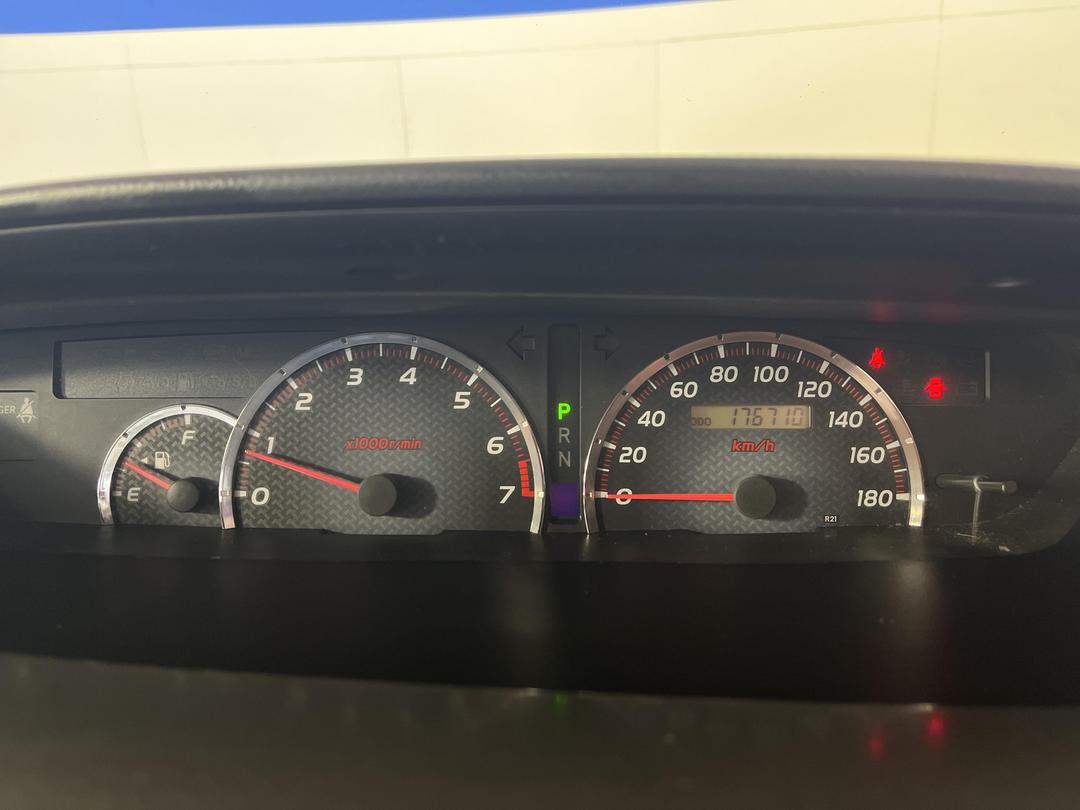 Photo '20' of Toyota Voxy