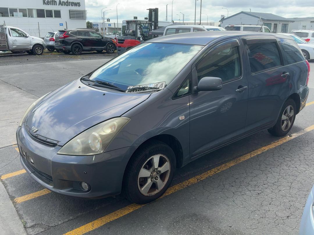 Photo '5' of Toyota Wish Photo '5' of Toyota Wish