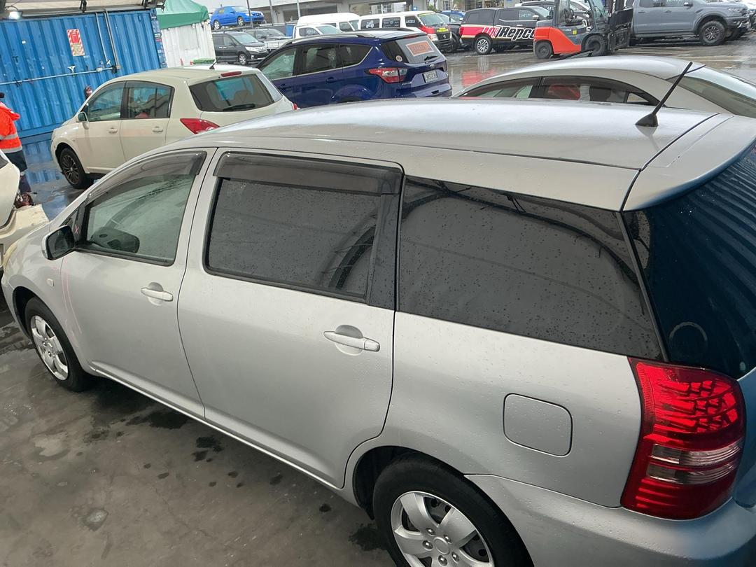 Photo '4' of Toyota Wish