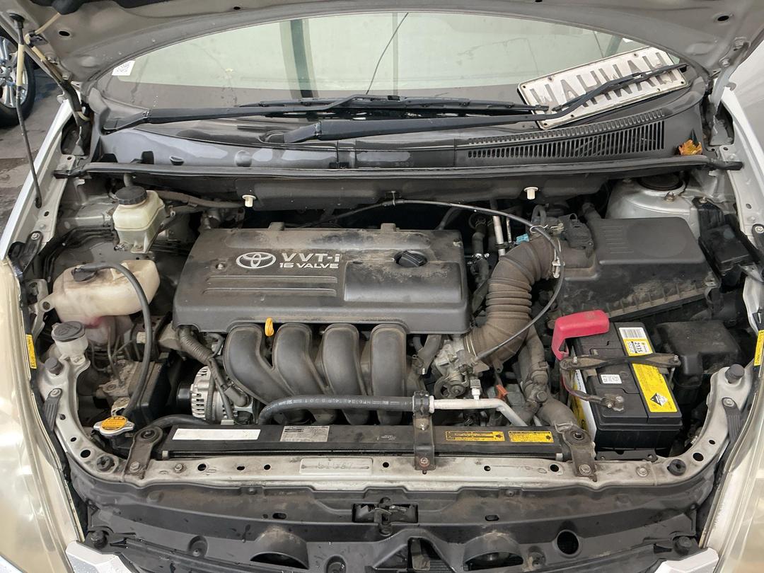 Photo '13' of Toyota Wish