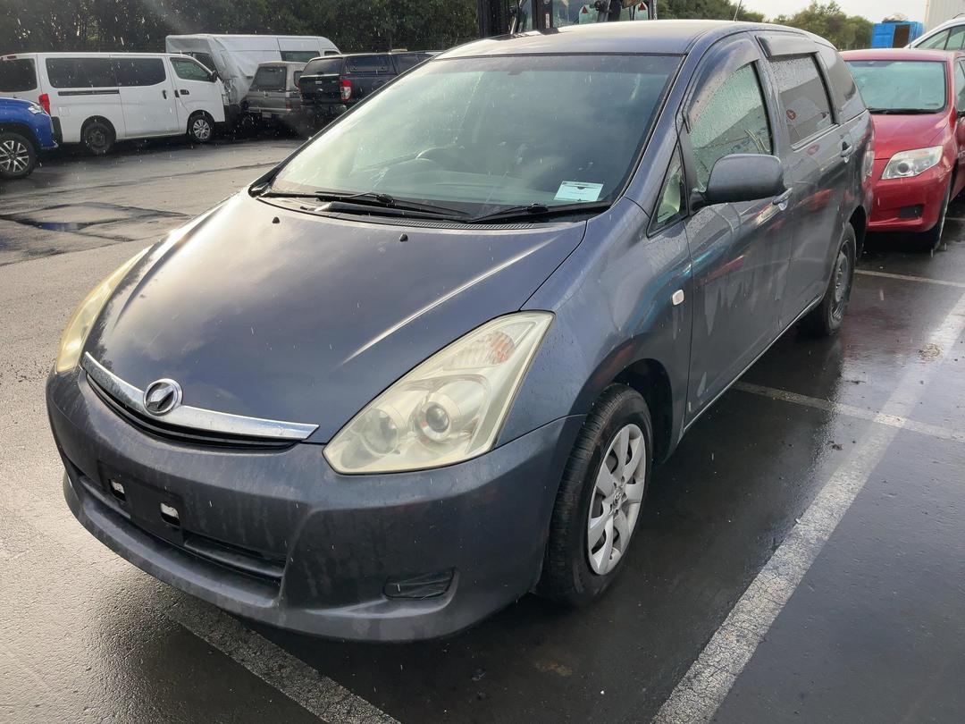 Photo '2' of Toyota Wish