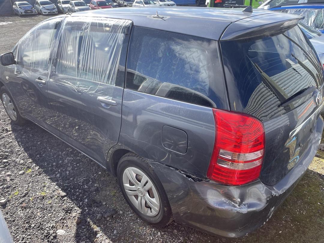 Photo '3' of Toyota Wish Photo '3' of Toyota Wish
