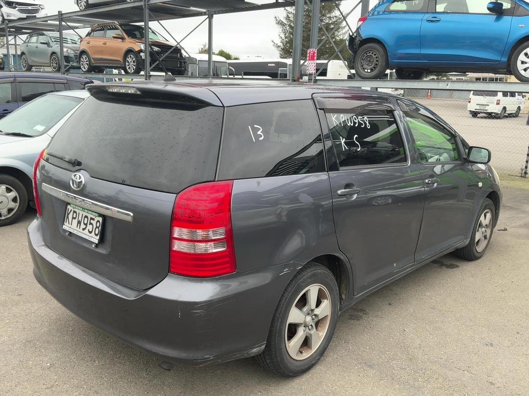 Photo '7' of Toyota Wish Photo '7' of Toyota Wish