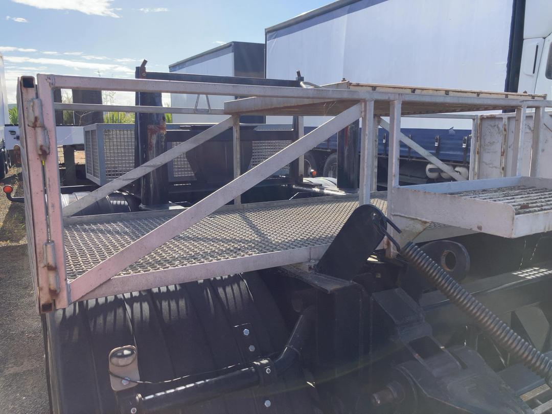 Photo '15' of TRAILER NICKEL 2 AXLE PULL TRAILER Dolly