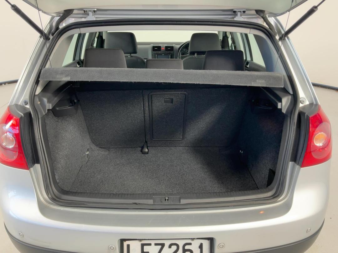 Photo '14' of Volkswagen Golf