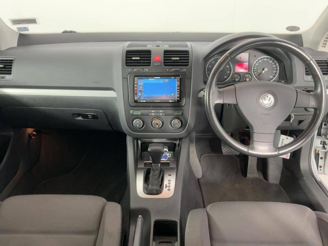 Photo '17' of Volkswagen Golf