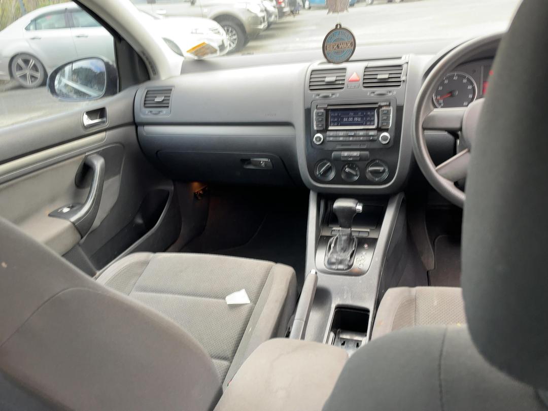 Photo '16' of Volkswagen Golf 2.0 FSI Photo '16' of Volkswagen Golf 2.0 FSI
