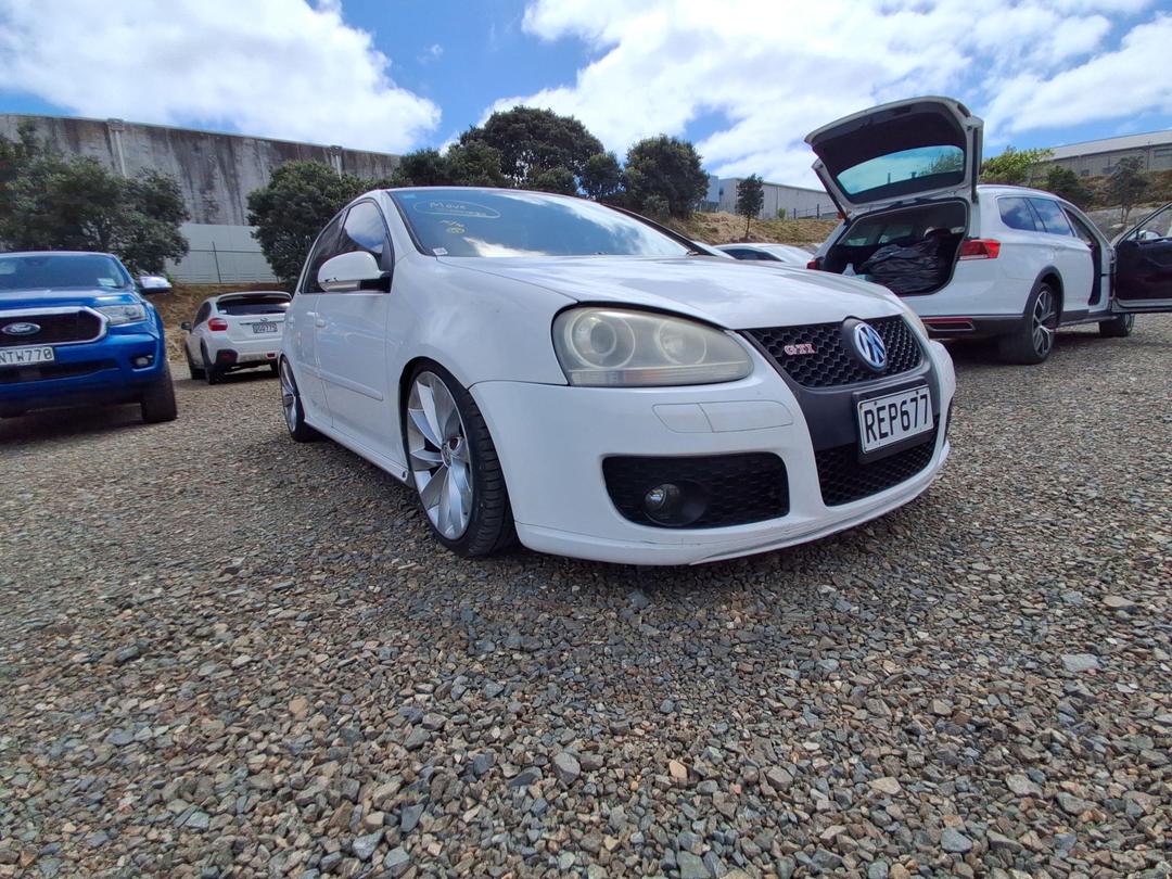Photo '3' of Volkswagen Golf GTI Photo '3' of Volkswagen Golf GTI