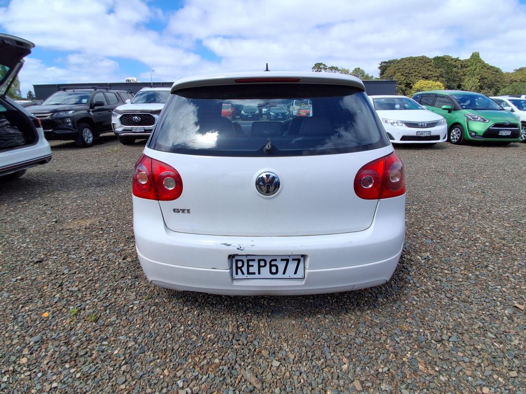 Photo '4' of Volkswagen Golf GTI Photo '4' of Volkswagen Golf GTI