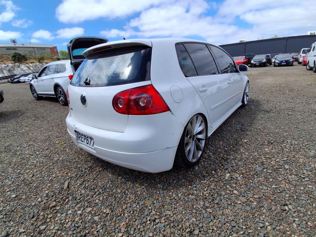 Photo '5' of Volkswagen Golf GTI Photo '5' of Volkswagen Golf GTI