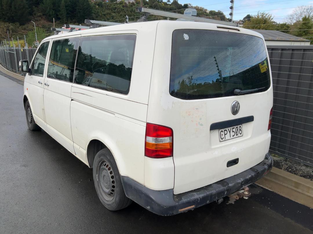 Photo '3' of Volkswagen T5 LWB TDI