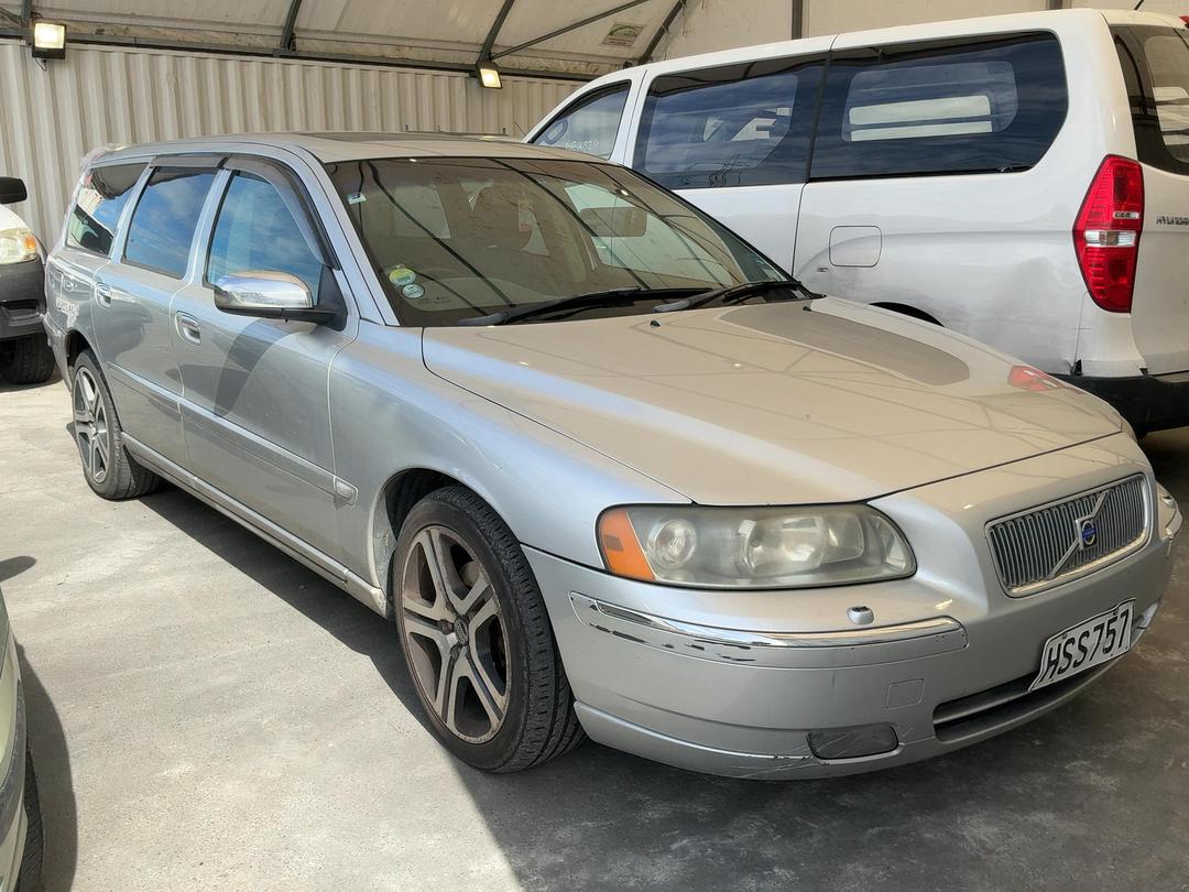 Photo '3' of Volvo V70 Photo '3' of Volvo V70