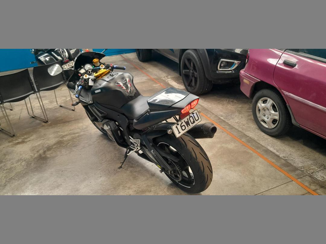 Photo '3' of Yamaha YZF-R6T SPORTS BIKE