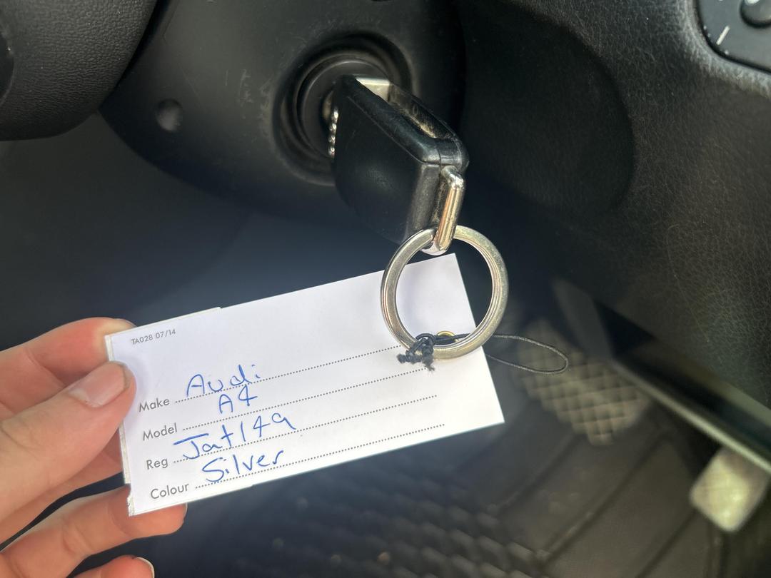 Photo '13' of Audi A4 2.0T Quattro