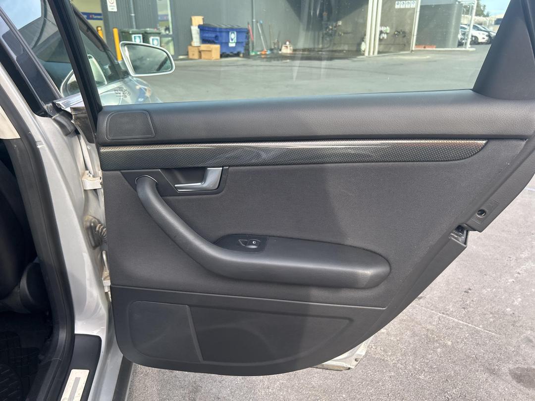 Photo '15' of Audi A4 2.0T Quattro