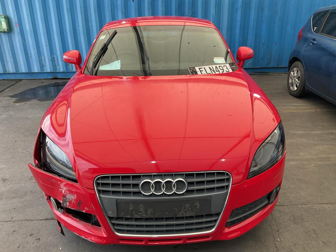 Photo '2' of Audi TT Coupe T S