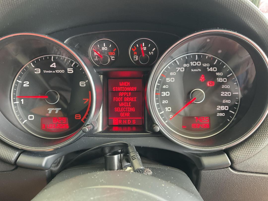 Photo '8' of Audi TT Coupe T S