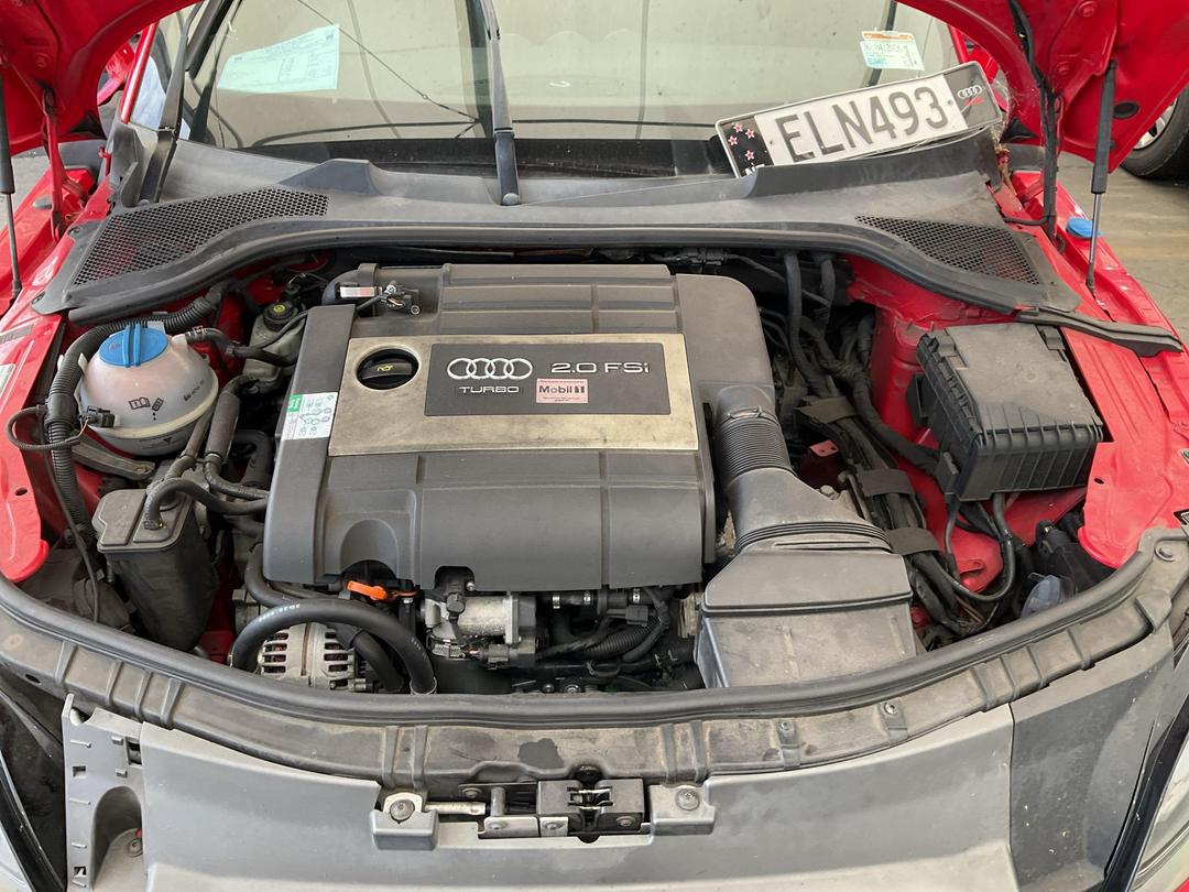 Photo '16' of Audi TT Coupe T S