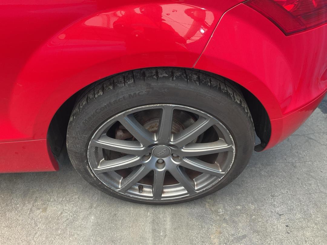 Photo '18' of Audi TT Coupe T S