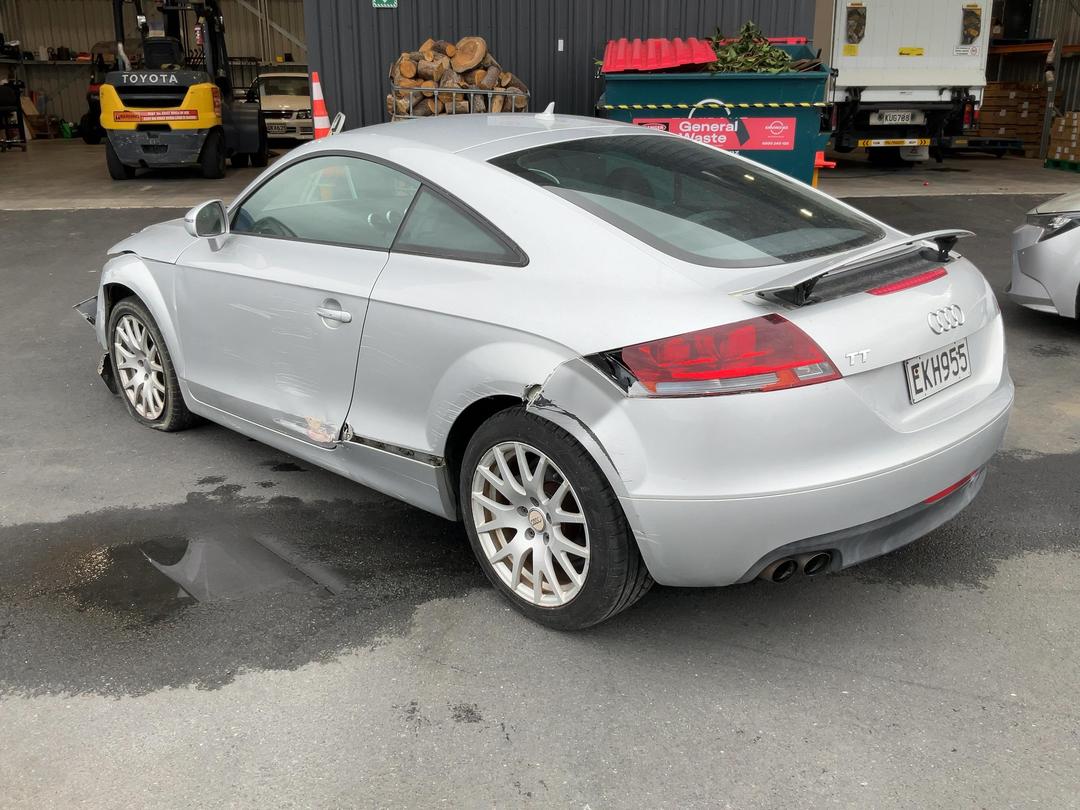 Photo '6' of Audi TT Coupe 2.0T Photo '6' of Audi TT Coupe 2.0T