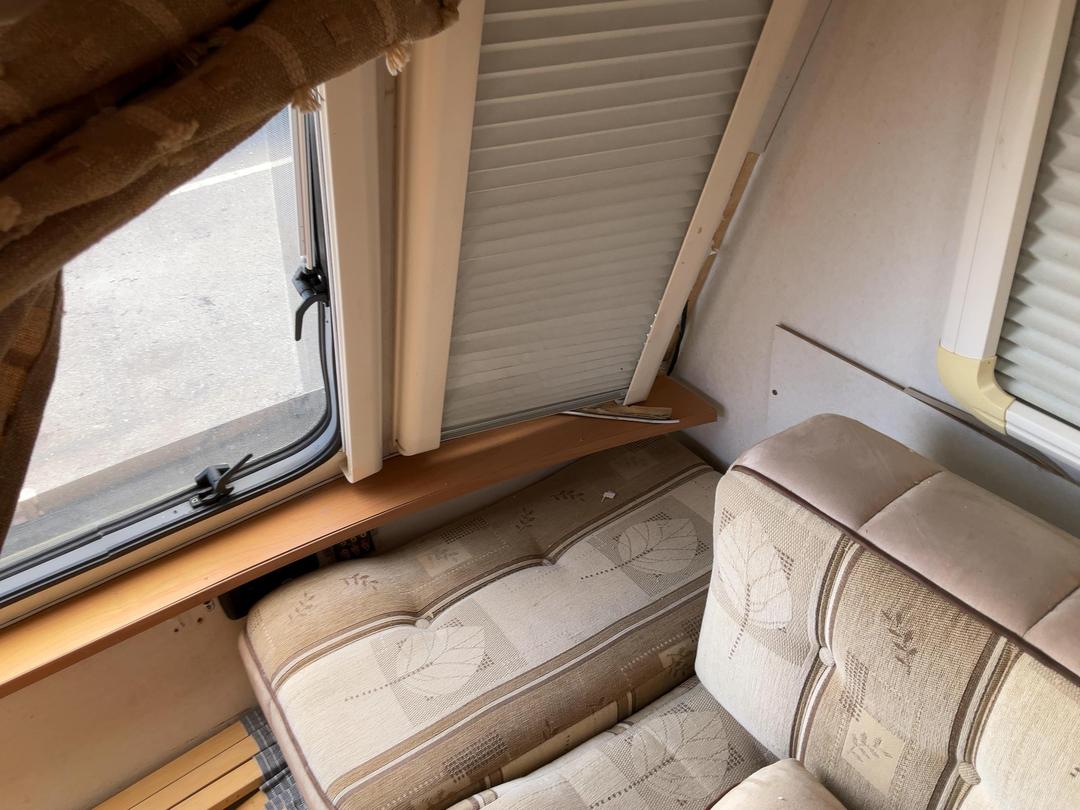 Photo '32' of Avondale Landranger Caravan - Tandem