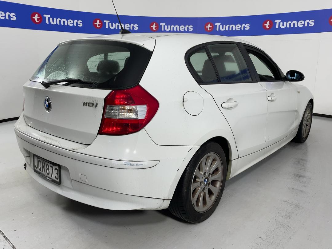 Photo '7' of BMW 1 Series 116I Photo '7' of BMW 1 Series 116I