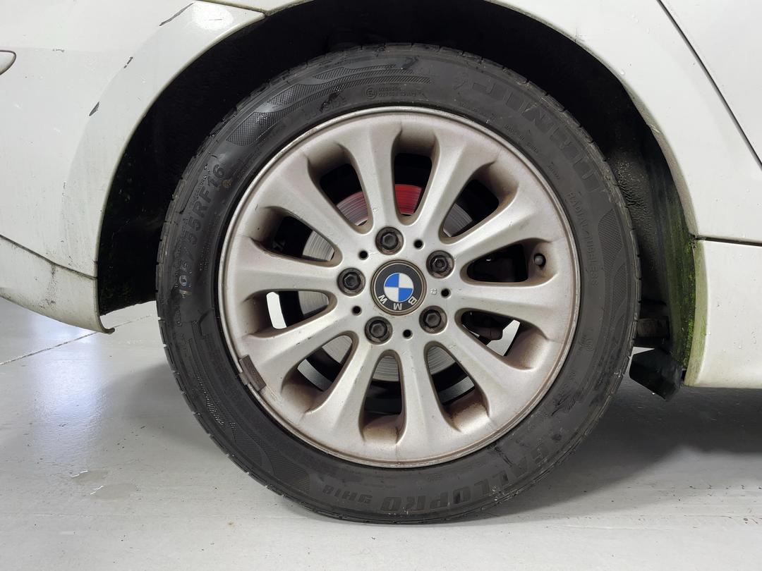 Photo '8' of BMW 1 Series 116I Photo '8' of BMW 1 Series 116I