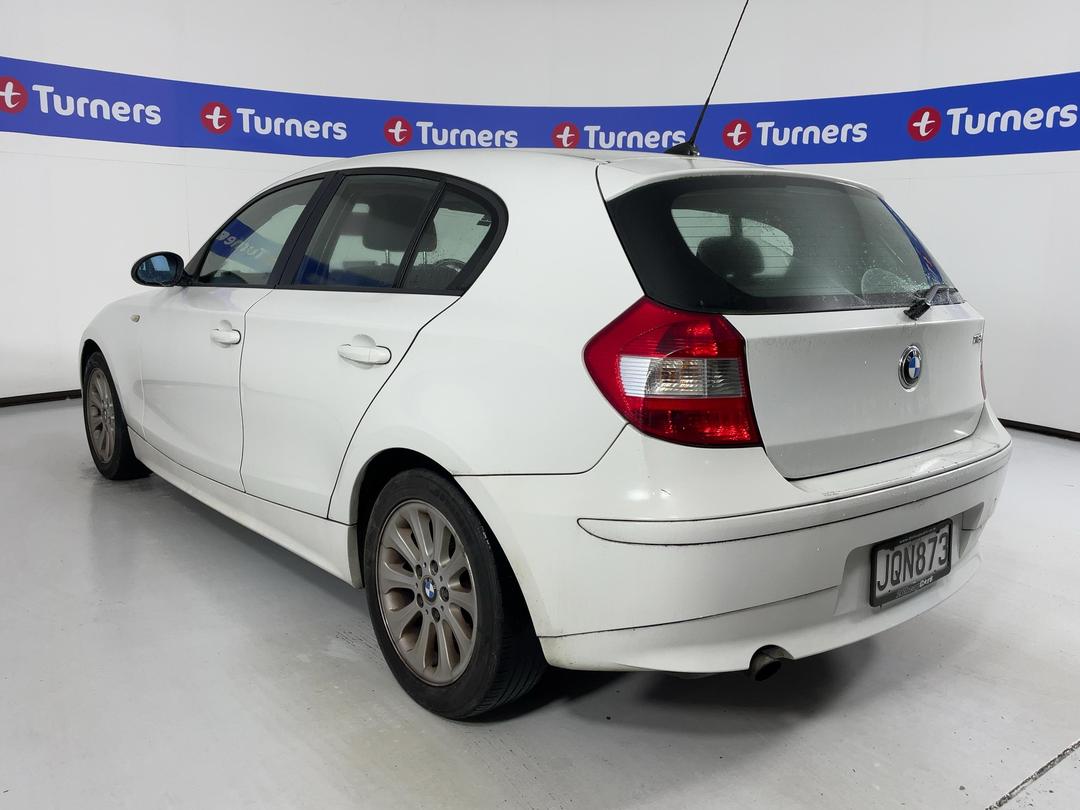 Photo '10' of BMW 1 Series 116I Photo '10' of BMW 1 Series 116I