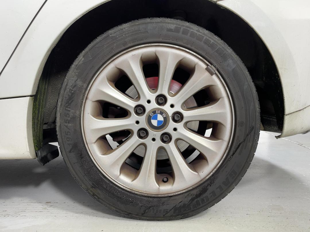 Photo '11' of BMW 1 Series 116I Photo '11' of BMW 1 Series 116I