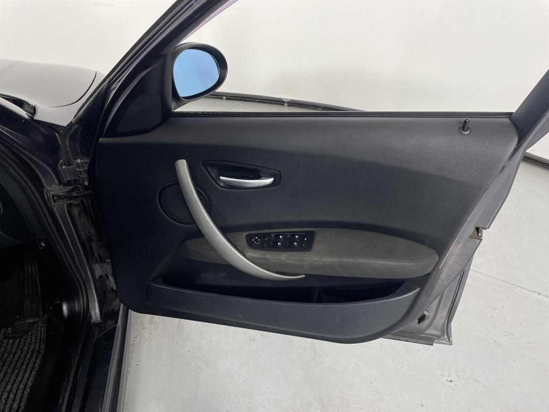 Photo '15' of BMW 118I