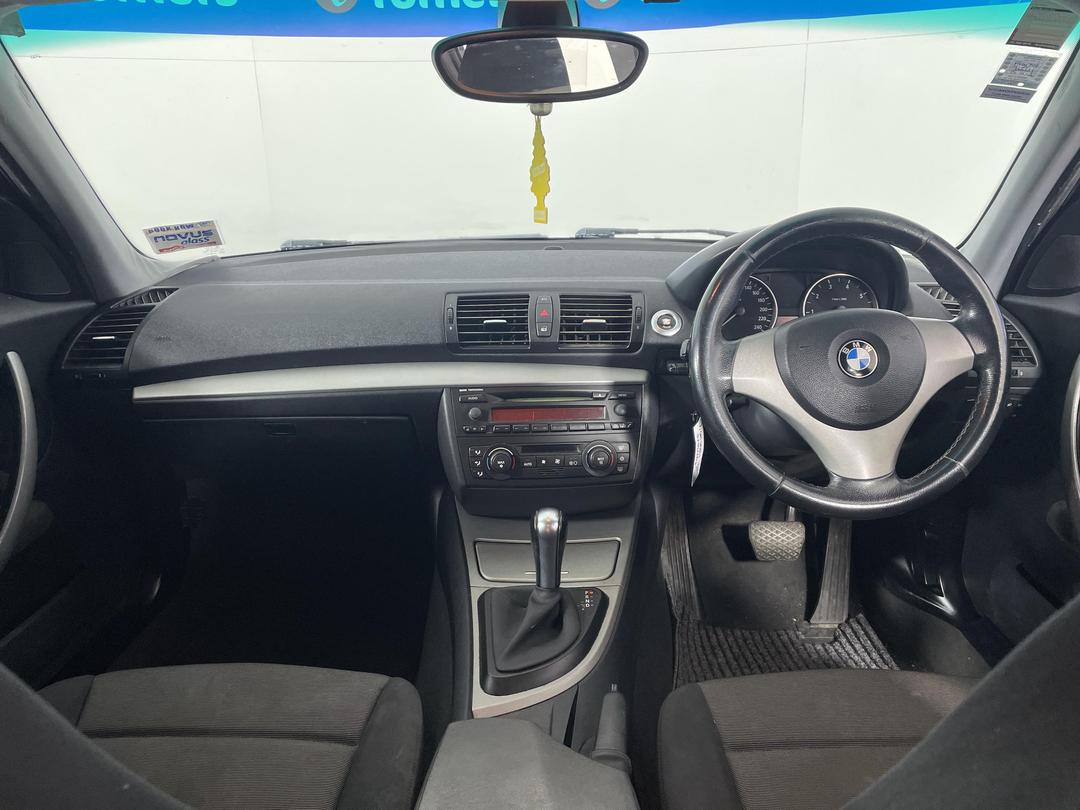 Photo '17' of BMW 118I