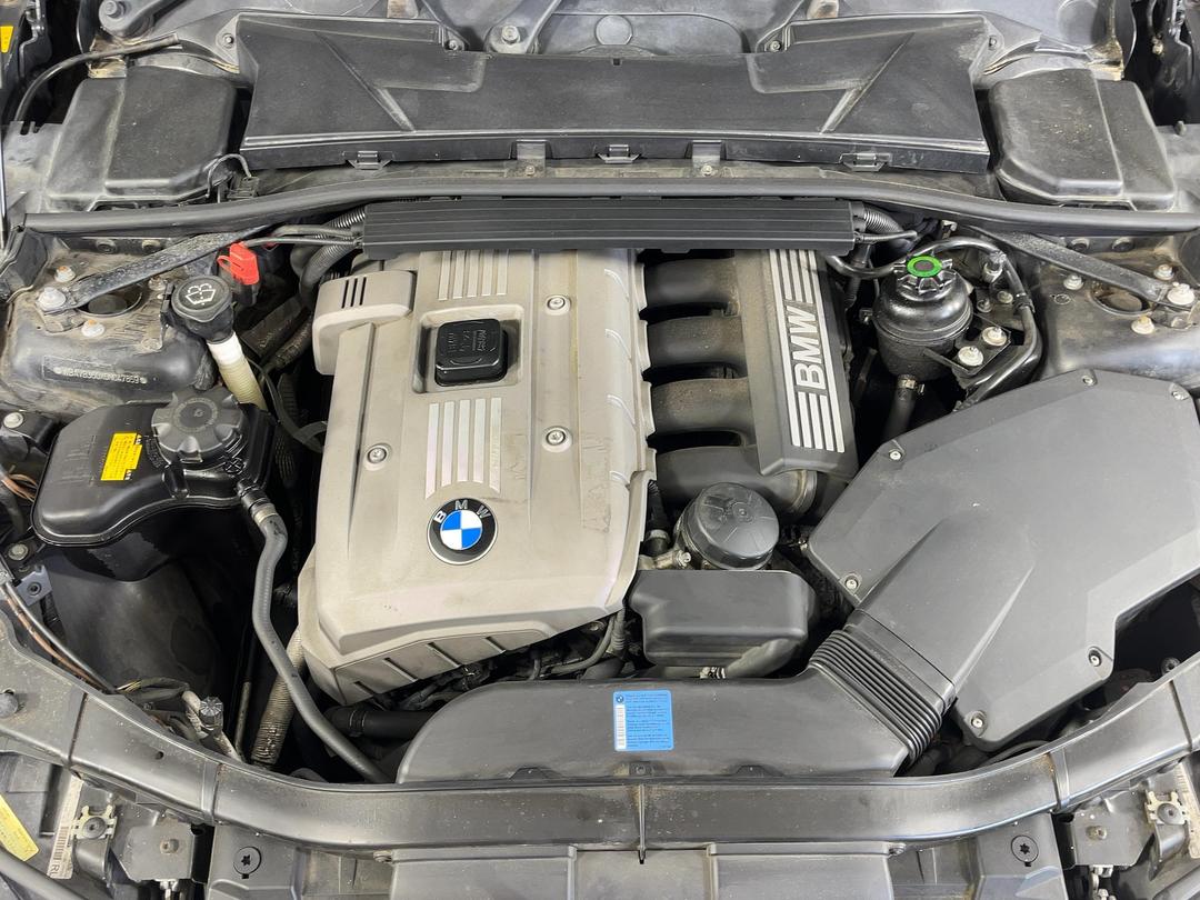 Photo '11' of BMW 3 Series 330I Photo '11' of BMW 3 Series 330I