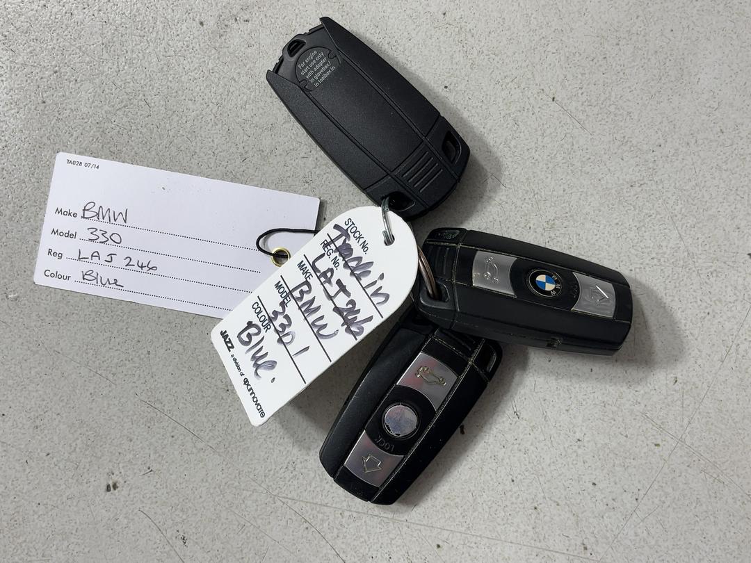 Photo '20' of BMW 3 Series 330I Photo '20' of BMW 3 Series 330I