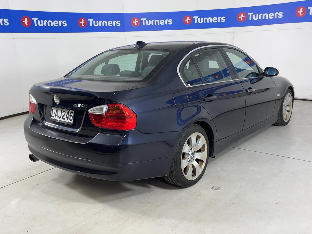 Photo '6' of BMW 3 Series 330I Photo '6' of BMW 3 Series 330I