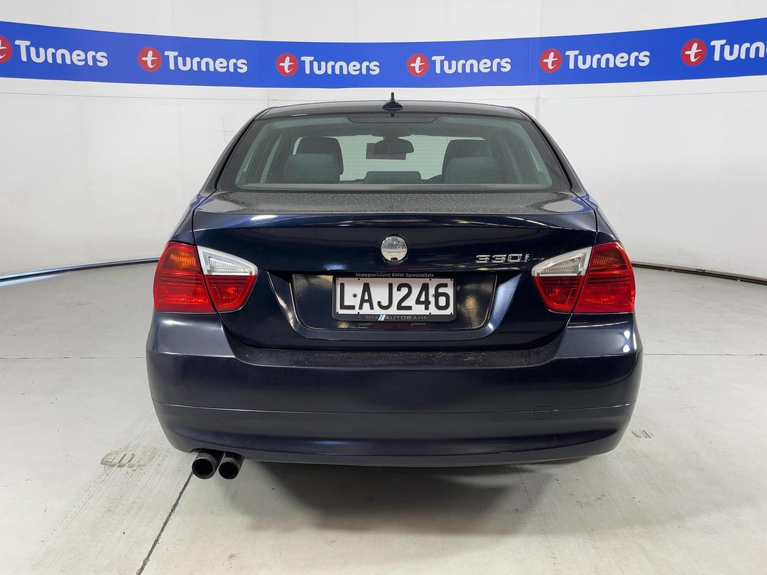 Photo '5' of BMW 3 Series 330I Photo '5' of BMW 3 Series 330I