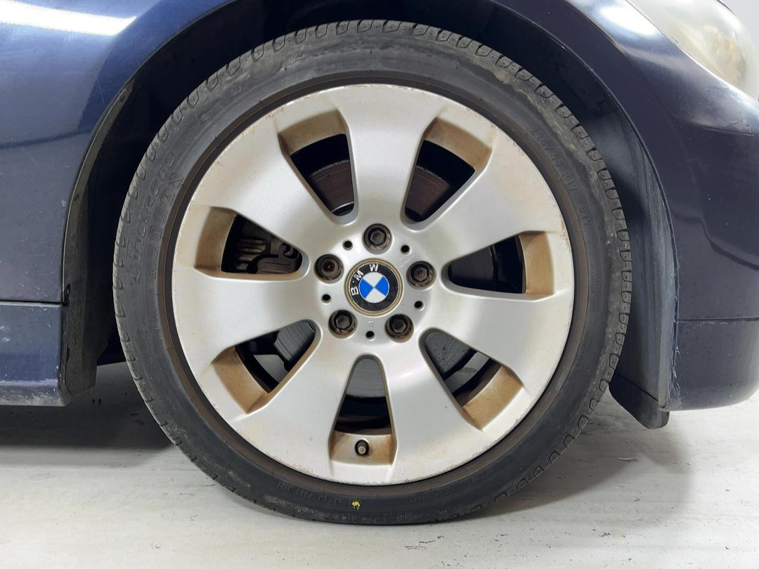 Photo '7' of BMW 3 Series 330I Photo '7' of BMW 3 Series 330I
