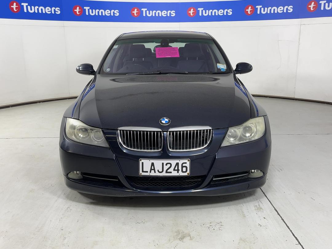 Photo '2' of BMW 3 Series 330I Photo '2' of BMW 3 Series 330I