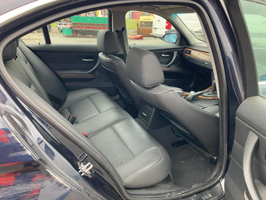 Photo '18' of BMW 330I