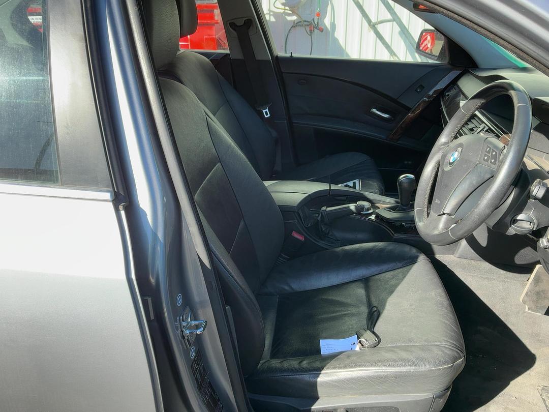 Photo '14' of BMW 5 Series 540I Photo '14' of BMW 5 Series 540I