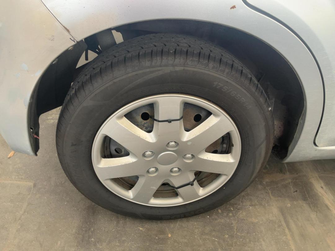 Photo '16' of Daihatsu Sirion