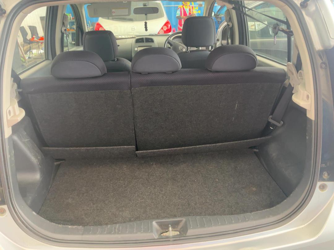 Photo '23' of Daihatsu Sirion