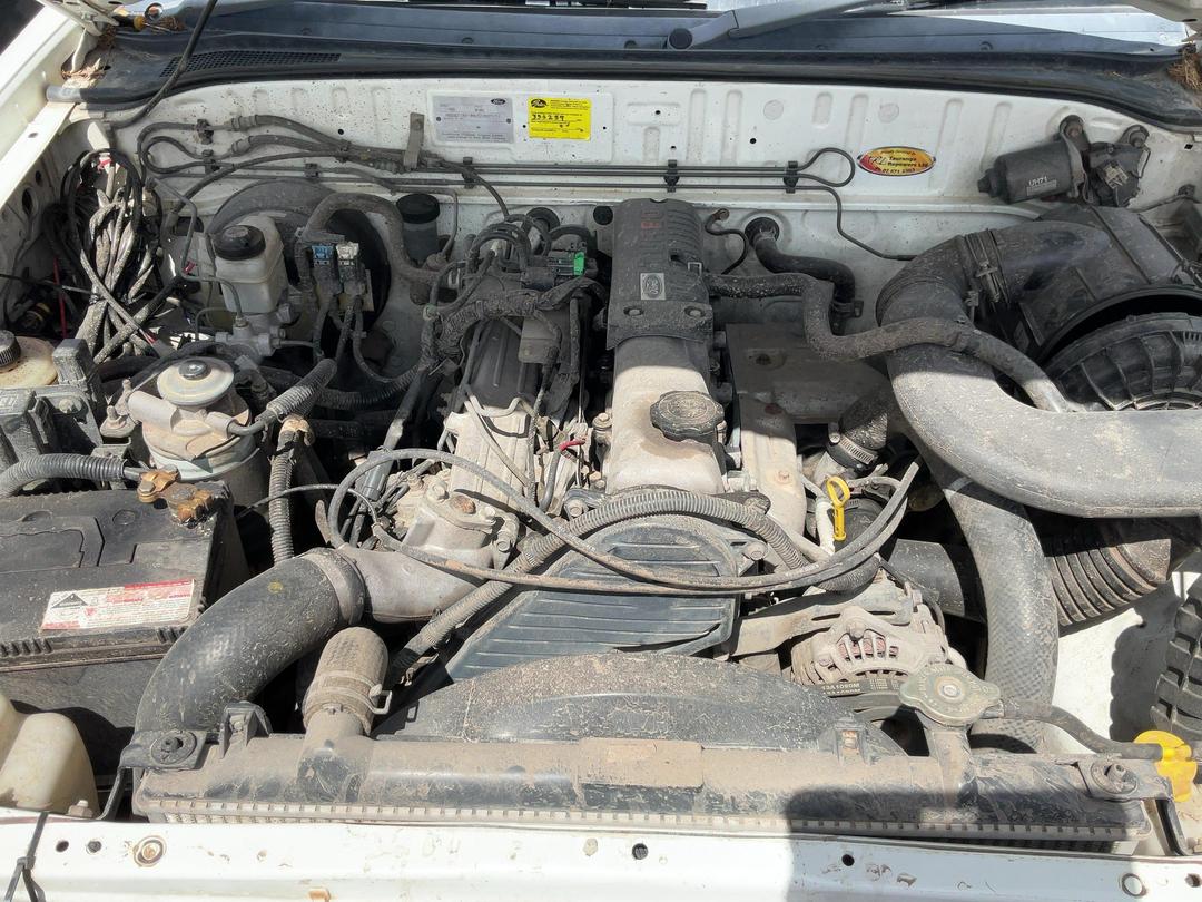 Photo '8' of Ford Courier TD XL C/C HC Photo '8' of Ford Courier TD XL C/C HC