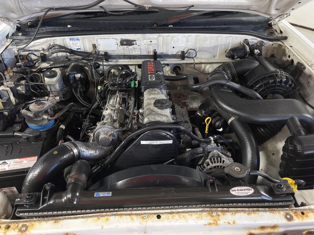 Photo '11' of Ford Courier TD XLX CR W/S