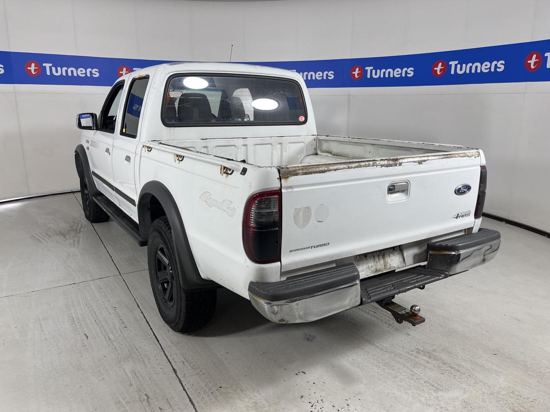 Photo '4' of Ford Courier TD XLX CR W/S