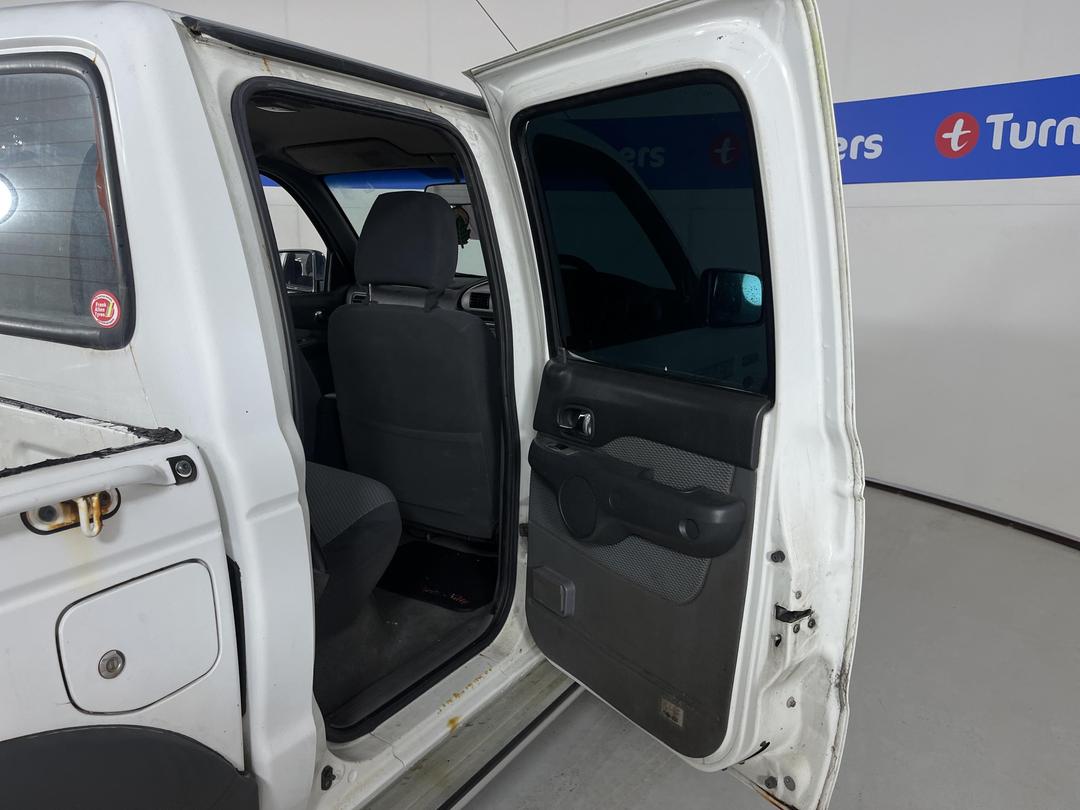 Photo '17' of Ford Courier TD XLX CR W/S